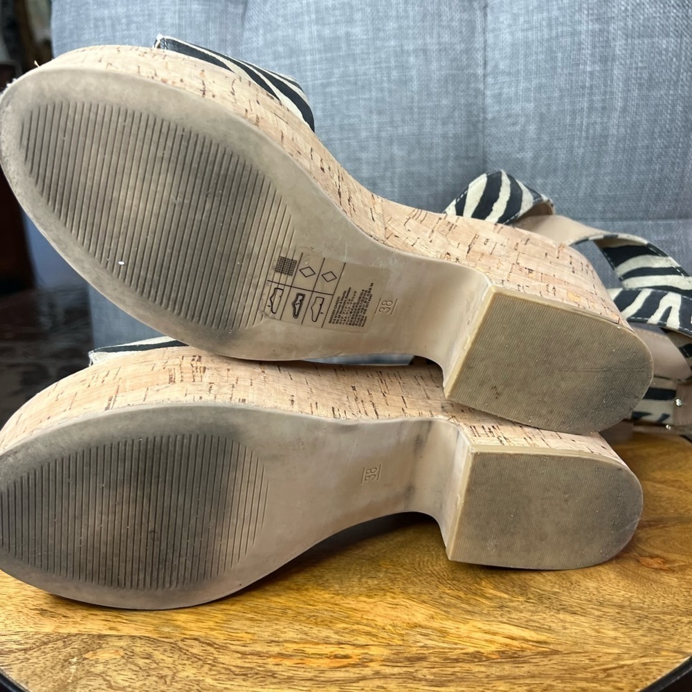 293. H&M Platform Sandals Zebra Print 38/8 - Picture 6 of 8